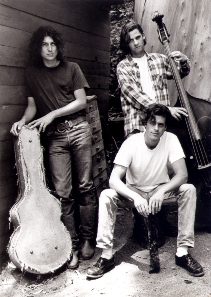 Howe Gelb - Joey Burns - John Convertino (Photo: Laura Levine)